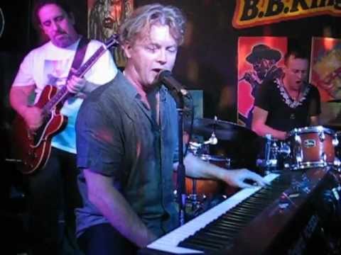 "Hound Dog" - Denis Mazhukov | ДЕНИС МАЖУКОВ