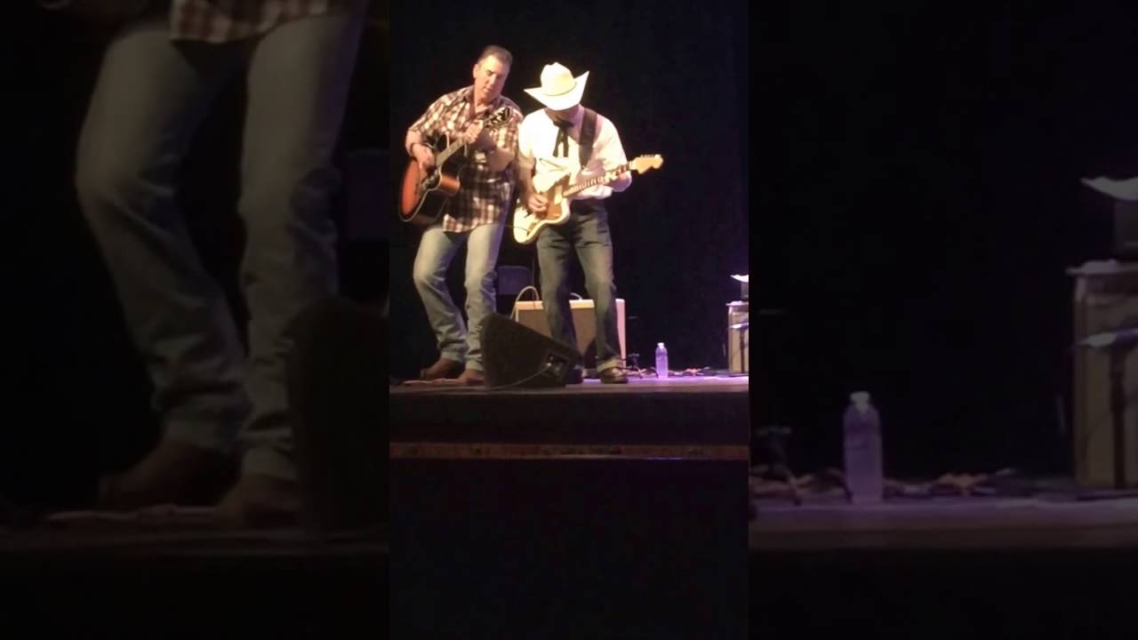 Promotional video thumbnail 2 for The Bigsbys