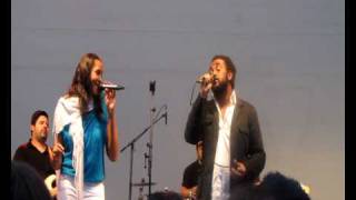 Cassandra Steen - Lass mich nicht hier