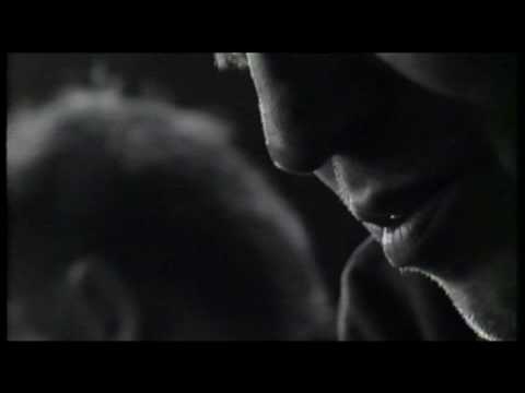 Rowwen Hèze - November [Officiële Video]