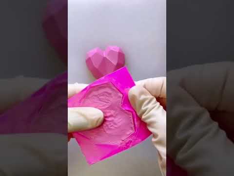 How to make chocolate hearts?