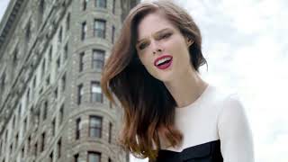 GIANTESS IN CITY
