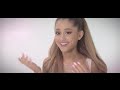 Ariana Grande 'My Everything in my Handbag ...