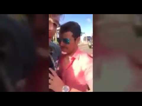 Rodrigo Mora empujó a hincha que le pidió una foto