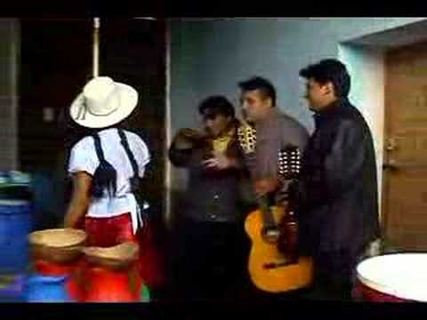 ATRAPADORITA (cueca)- ALEJANDRO CAMARA Y EL GRUPO SEMILLA