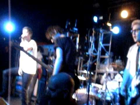 Girls Freak Me Out- The Summer Set (2011)