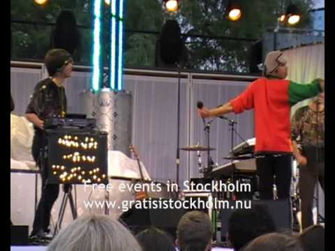 Naive New Beaters - Bang Bang, Live at Love Stockholm 2010, Kungsträdgården, Stockholm 5(6)