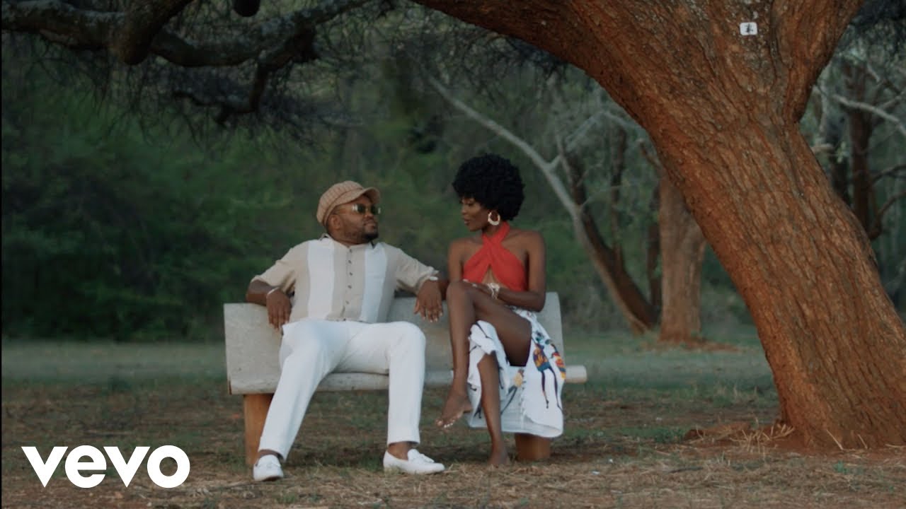 EXQ Adonhedza 'Paya Paya'