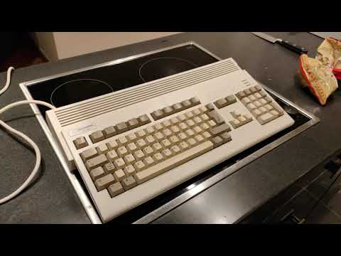 My 'new' Amiga 1200. What came with it, does it work?!