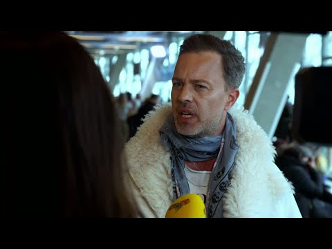 Jurymedlemmen Alexander Kronlund imponerar på de sökande - Idol 2017 - Idol Sverige (TV4)