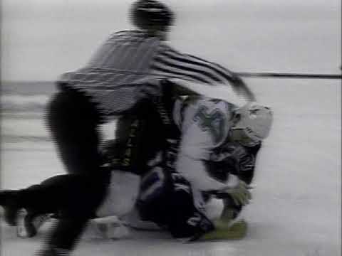 Mark Tinordi Vs Rudy Poeschek 11.17.93