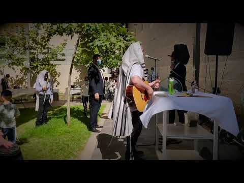Hallelu es Hashem - הללו את ה׳