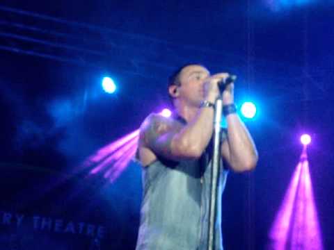 Shannon Noll singing his NEW Single *We Only Live Once* @ Tamworth 22.1.14