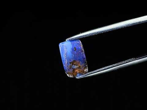 Natuurlijk Boulder Opaal Cabochon rechthoek Kleur Violet blauw 2,67 ct.