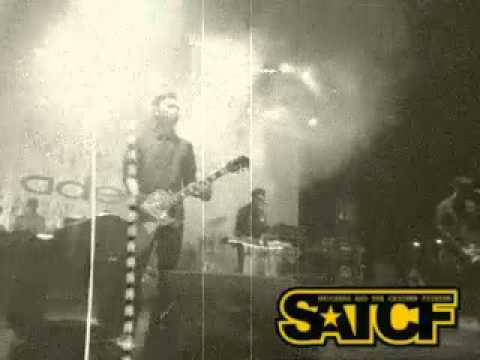 Snickers And The Chicken Fighter - Make Me Wanna