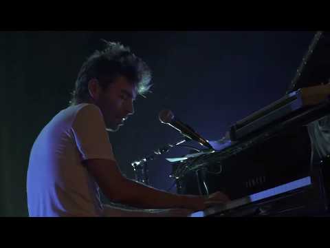 Leif Vollebekk Live from The Rialto Theatre/Leif Vollebekk en direct du Théâtre Rialto