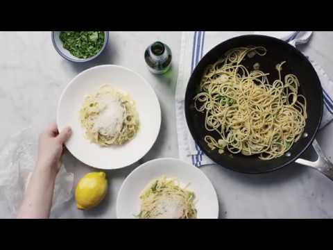 Taste of Italia: Spaghetti Aglio, Olio e Peperoncino