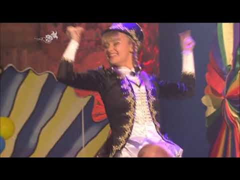 Emily Diener als Tanzmariechen bei Narrenschau Saarland 2020