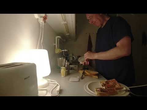 MongoTV_12507 - Min Aftensmad - Del 1 - Dato Tilbud TOASTBRØD Med BACON-KYLLING og MARKRELSALAT