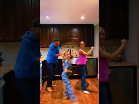 Get spicy this Friday with some salsa dancing 💃