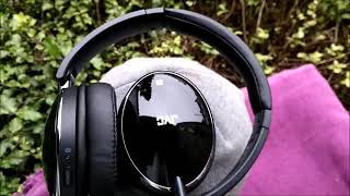 Video thumbnail for JVC HA-S90BN Headphones Sound Test (No Commentary) - Full Unboxing by Gadget Explained B-roll