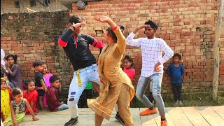 माल के चक्कर मे Desi Dance