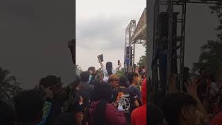 Download lagu video cewek cantik joget di acara rx king mp3