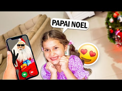 My little sister called Santa Claus via video call!!
