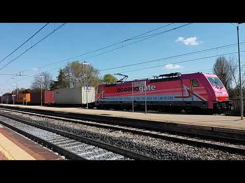 HD - E.483.020 di Oceanogate + containers chiusi vari sul TC Padova Interporto - Genova