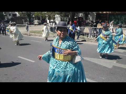 Entrada folklórica en barrio charrúa morenada fanático 5 de agosto bs as arg 2022