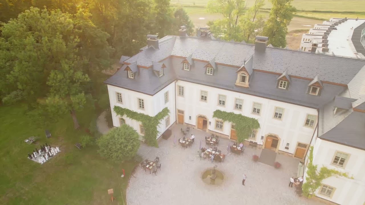 hotel ***** - Hotel Pałac Pakoszów - wideo