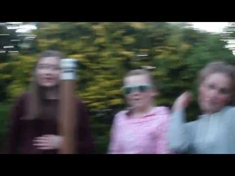 Maddock Mates do "Man! I Feel like a Woman!"