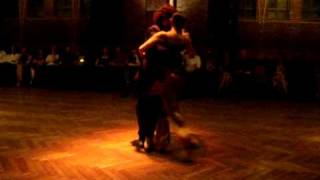 Mariangeles Caamaño y Bruno Tombari