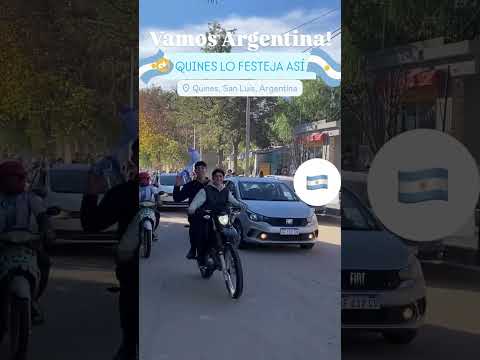 Una multitudinaria caravana recorrió las calles de Quines para celebrar el triunfo de la Selección