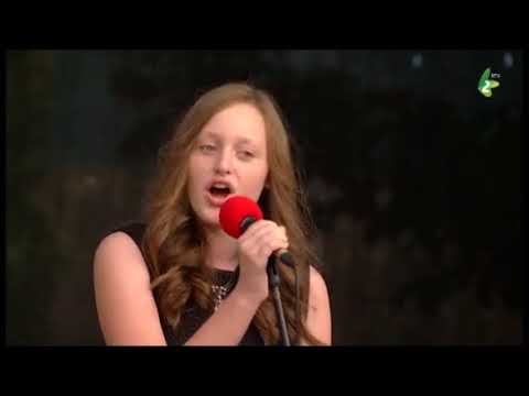 OŠMIH ZA CALI ŠVET - Nadja KAURIN