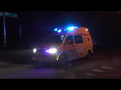 A1, Silverline Ambulance 02-114 Leeuwarden naar het UMCG vanaf ongeval Kollumerzwaag