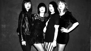 Dum Dum Girls - Lost Boys and Girls Club