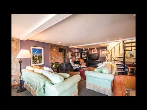 31 Pine Tree Drive Holland, MA Slideshow