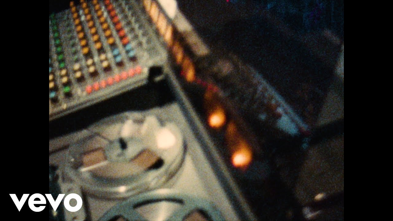The Coral - Let The Music Play (Official) - YouTube