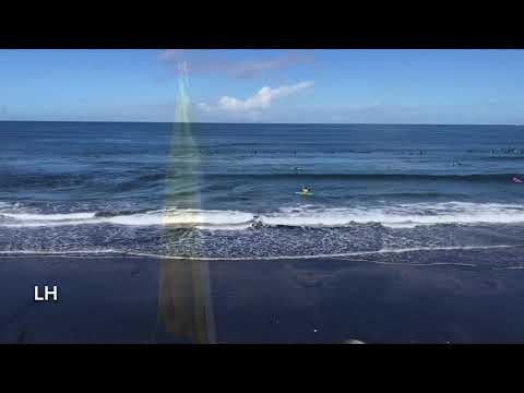 PLAYA DE LAS CANTERAS CON BANDERA AMARILLA POR LUIS HERNÁNDEZ