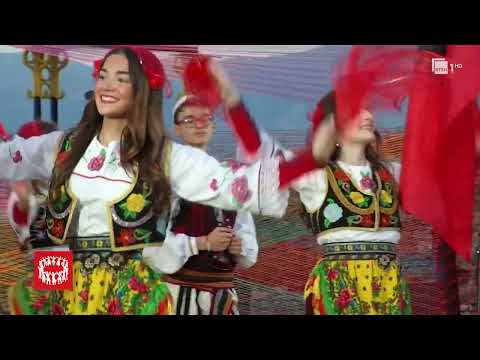"Vallja e Flamurit" Grupi Rozafati - Angjelina Nika | Festivali Folklorik Kombëtar Gjirokastër