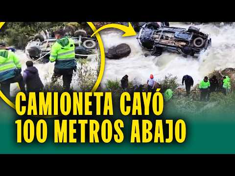 Pasajeros terminaron al fondo del río: Un muerto y tres heridos en terrible caída de camioneta