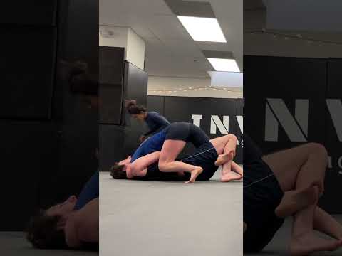 Half Guard Pass to Mount #bjjrolling
