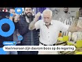 Opa wordt opgepakt omdat hij danst en zingt