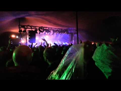 Kendal calling Dub pistol