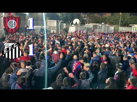 "Entrada de la Butteler vs Santos (Bra) // Dale san loreee... queremos la copa..." Barra: La Gloriosa Butteler &bull; Club: San Lorenzo &bull; País: Argentina