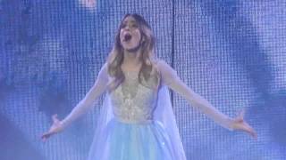Libre Soy - Martina Stoessel - Violetta Live Paris - 18 Février - HQ