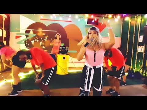 Thais Badu & Crew Sou Preta na Vila Container