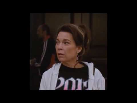 Mommy - wonderwall scene