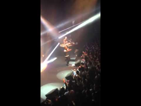 Disiz - " Cœur Gangster " + " C'est ma tournée " @LeBataclan 27/11/12